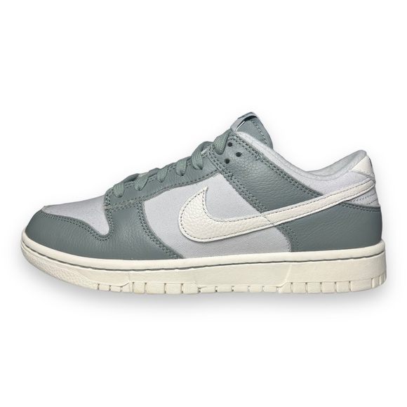 Nike Dunk Low Retro Premium Sneakers Shoes Mica Green/Sail DV7212-300 Size 7.5 - Picture 1 of 10